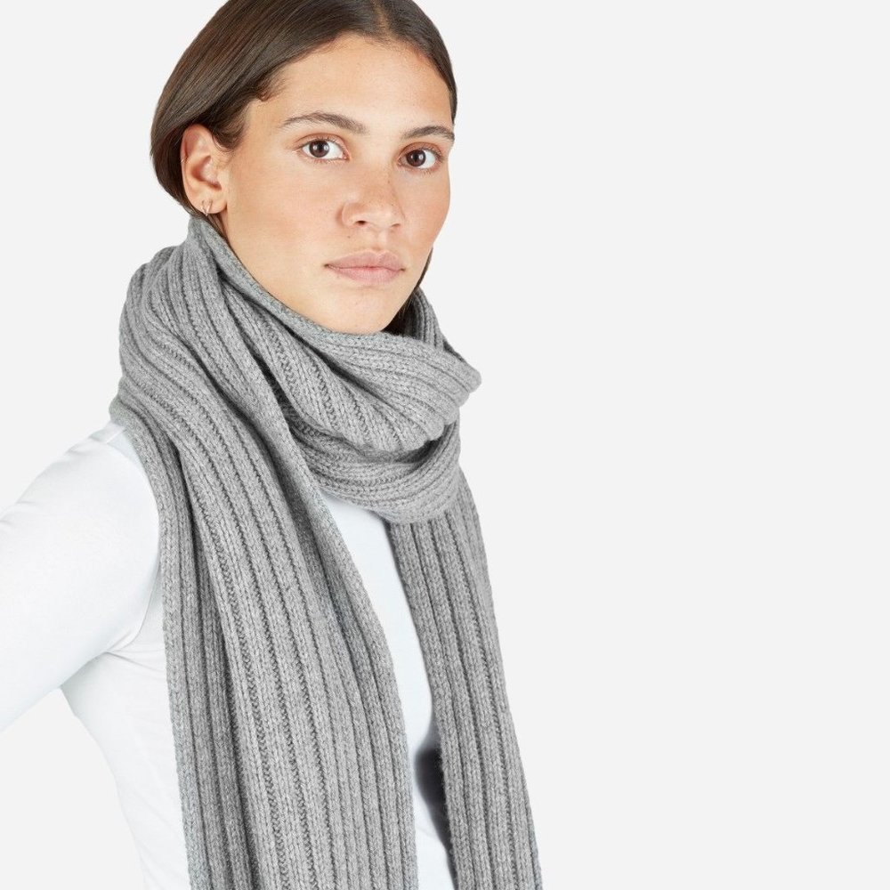 Everlane Wool and Cashmere Blend Knit Scarf Gray
